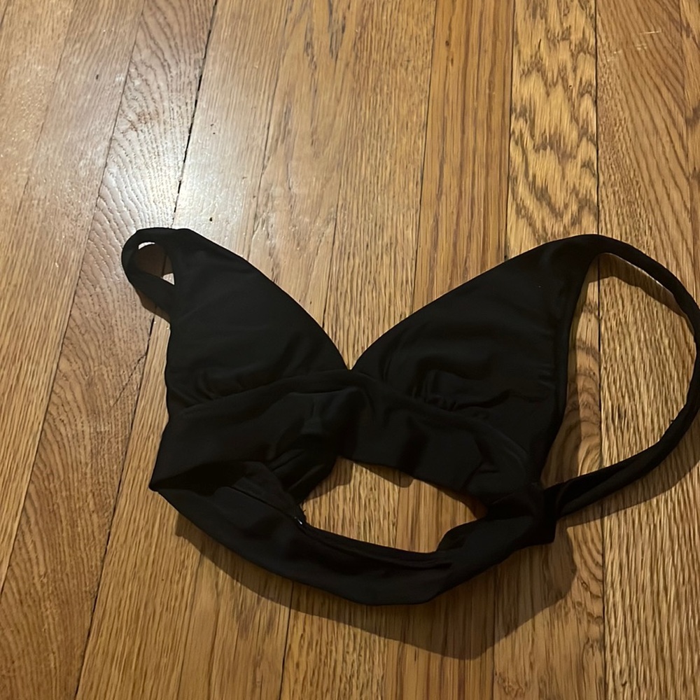 Black bikini sports top